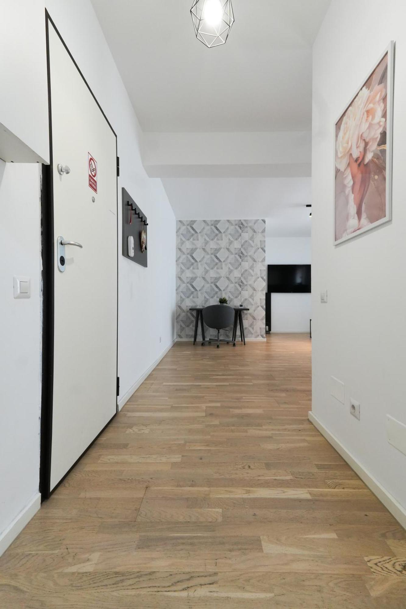 Maria - Modern Apartment With Parking And Workspace Boekarest Buitenkant foto
